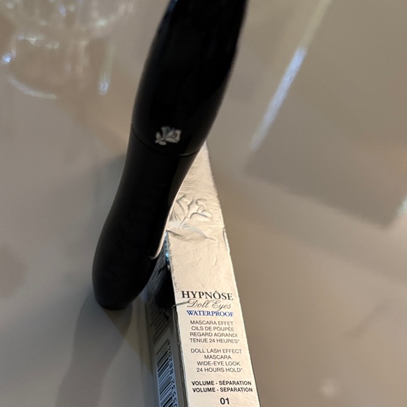 Lancome Hypnose Waterproof/Doll Eyes Lash Effect /So Black /Mascara - Picture 1 of 7